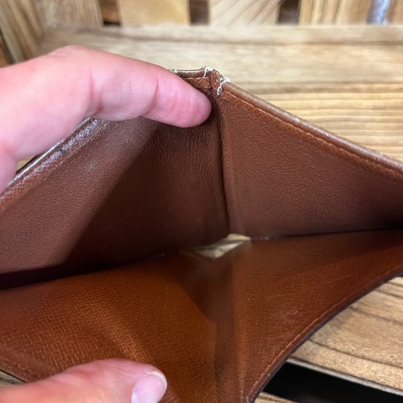 Louis Vuitton Dark Brown Monogram bi-fold wallet EUC - Picture 8 of 10